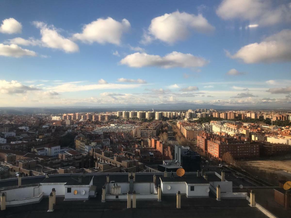 Nirvana Madrid Bagian luar foto